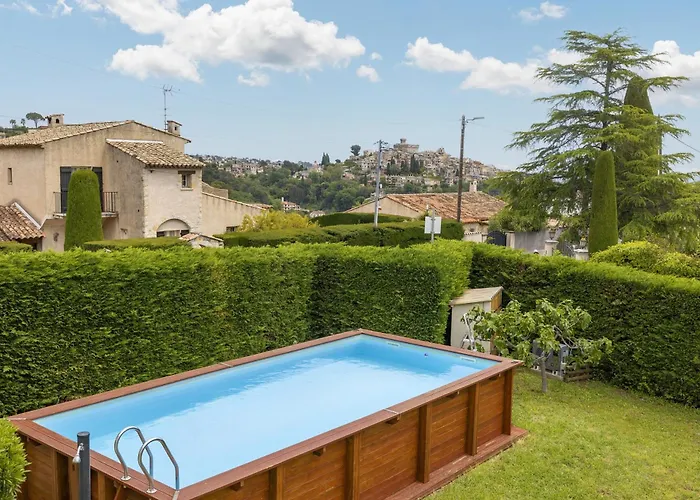 Les Quatre Vents Villa *